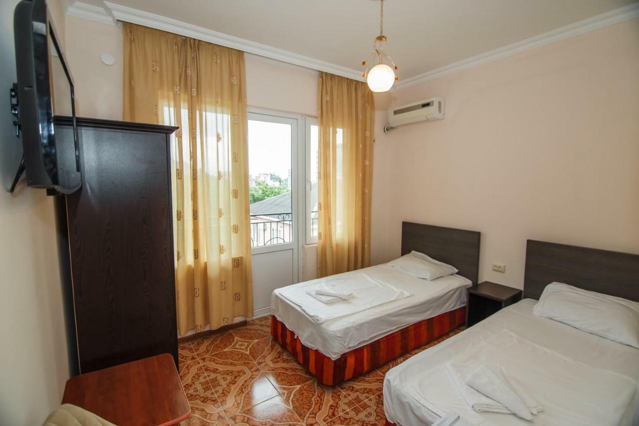 Guest House Nia Gonio Exterior photo