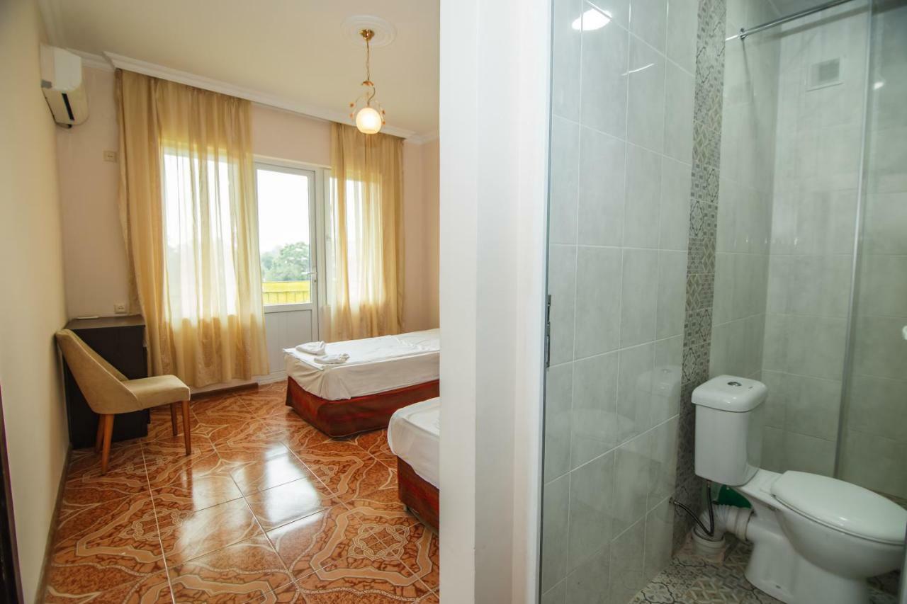 Guest House Nia Gonio Exterior photo